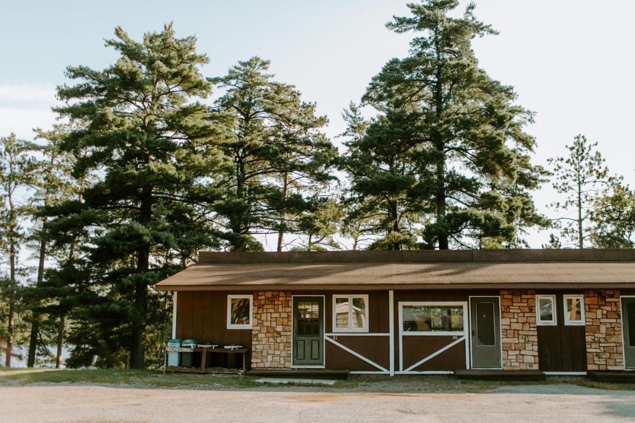 Silver Rapids Lodge & Campground อีลี ภายนอก รูปภาพ