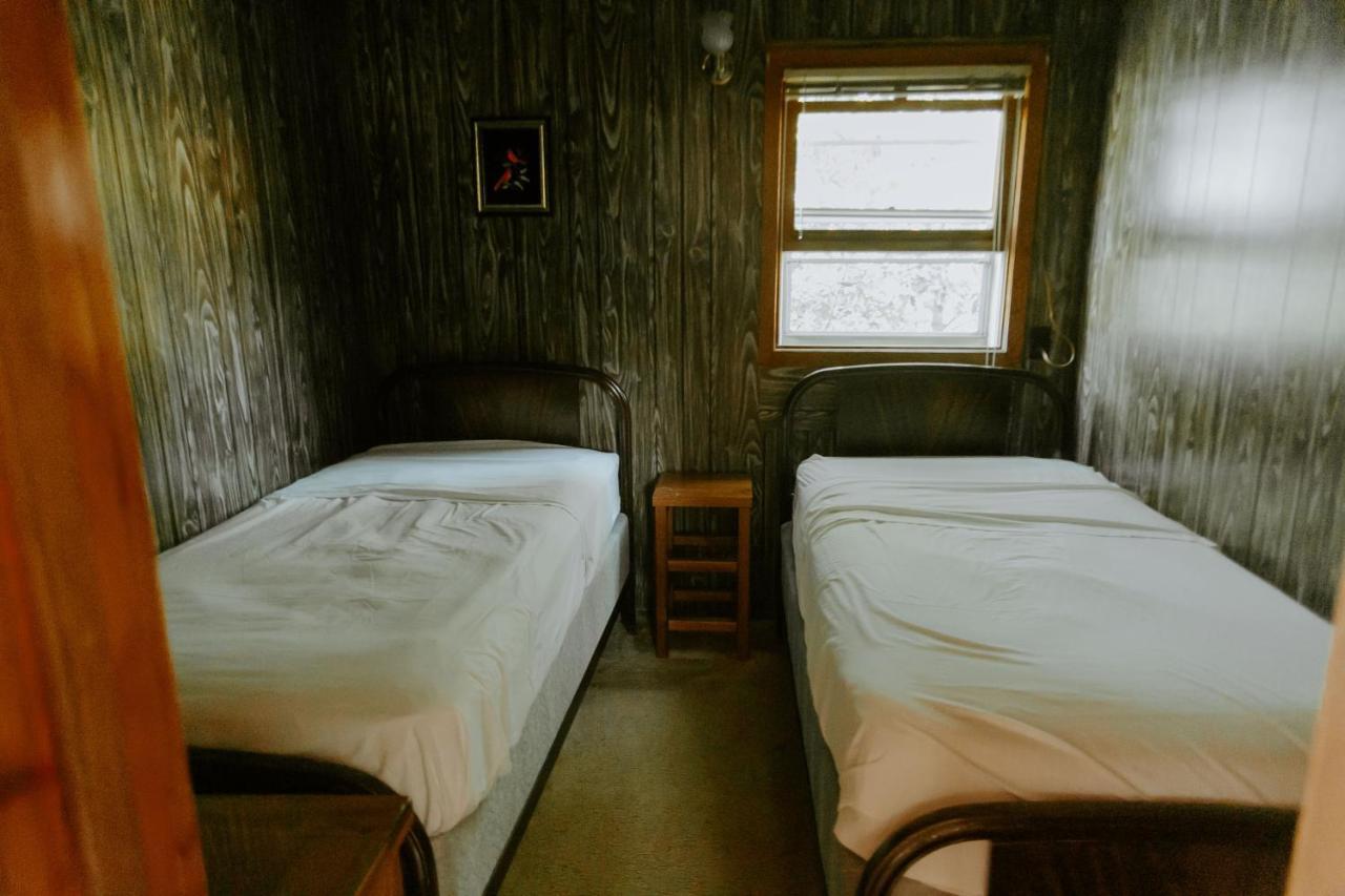Silver Rapids Lodge & Campground อีลี ภายนอก รูปภาพ